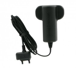 Sony-Ericsson-CST-15-punjac-za-mobilne-telefone