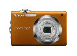 Nikon-Coolpix-S3000-narandzasti