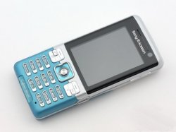 Sony-Ericsson-C702